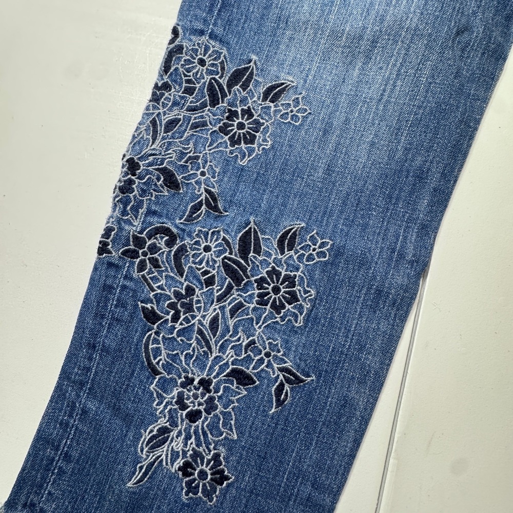 Loft Floral Embroidered Jeans Womens 29 8 Blue Straight Leg Raw Hem Boho Casual